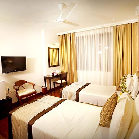 Kandy City Hotel By Earl'S Eksteriør bilde